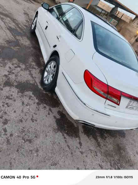 السلام عليكم حبايب هونداي ازيرا موديل 2011السياره خليجيه محرك 2700 السياره جديده ومامتعوبه السياره فول عده البصمه فتحا  مواصفاته معروفه السعر المطلوب 120 وبيها مجال الشراي اليحب يتصل *********** مامتواجد عل نت
