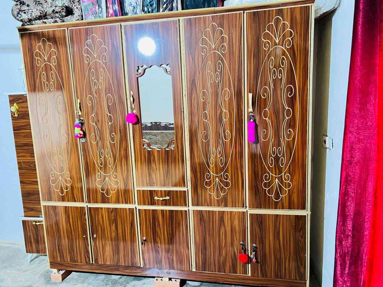 س. ع غرفه جديده مستخدمه شهر مااخذيها با500
رايدها با400 العنوان صلاح الدين قضاء العلم ***********
