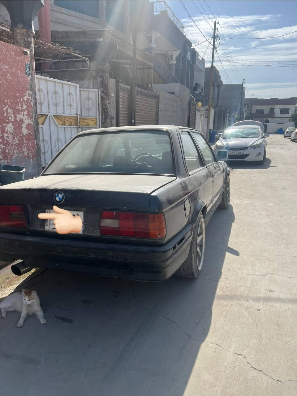 سلام عليكم زعره تك باب للبيع ما اندل راعيه                   ابيعلك بدون تحويل سياره ما ناقصه شي                                                كير محرك اكسل خير من الله غرفتها كدام العين 
سعر 22 وبي مجال مو شراي لا تخابر 
رقم بغداد السيارة سنويه عاج مشروع موازي 
رقم تلفون فقط واتساب ***********
مكاني كركوك
