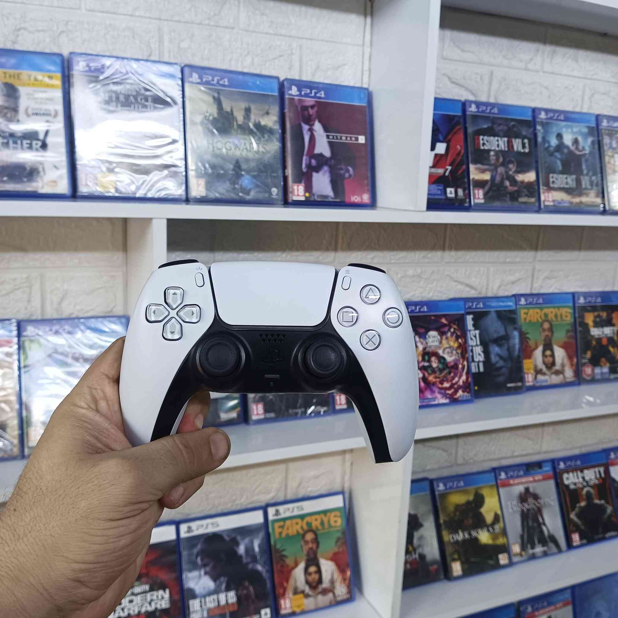 جوستك اصلي بلي 5 اخت الجديده مال جهاز شرط الفحص وتوصيل متوفر


**إذا كنت صاحب هذا الإعلان وتريد حذفه لأي سبب، رجاءا أرسل رسالة إلى الدعم الفني**