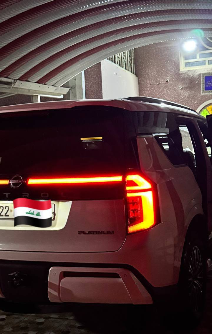 السلام عليكم
للبيع نيسان باترول بلاتينيوم 
موديل 2025 
فول مواصفات اعلى فئة 
محرك V6 3800                السياره بيهه كتاب تضليل 100/80                            ضمان شركة السور مع صيانة وتبديلات دهن وفلاتر مجانية 
رقم اربيل بسمي بعدهي ابحالت الوكاله
مكفولة كفالة عامة 
ماشية 3الاف فقط 
مكان السيارة الديوانيه
السعر 755 وبيهة مجال بصيط 
للاستفسار 
***********
