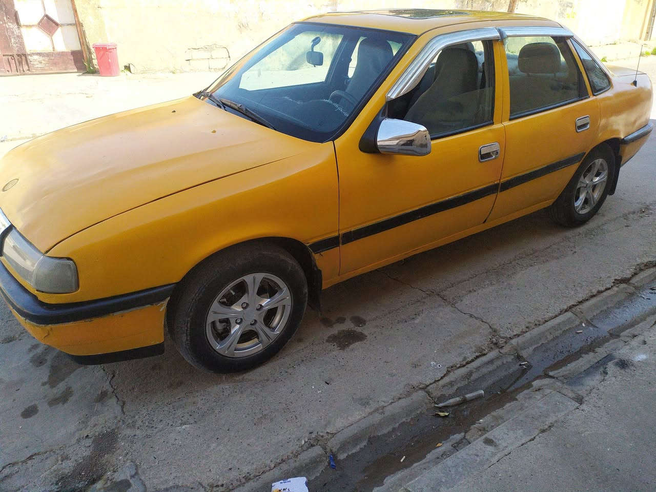 فكتره للبيع حجم 18 كير محرك بشرط دفتر بانزين بيها موديل 90
السعر 30 للاستفسار الخاص أو الاتصال ***********
