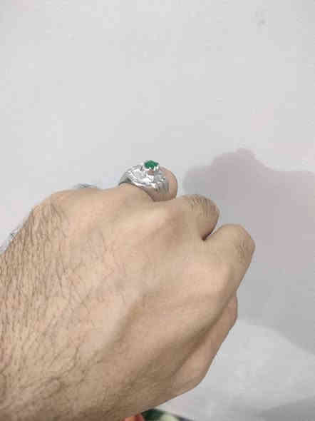 زمردة تحفة وجمالها يسولف بيها فطر بس ممأثر عليه سعره بدون فطر تتراوح ٧٥ ٨٠ هاي ع الفطر ابيعه الك بنص القيمة نزاكة فوول ومختلفه باللبس ٤٥ ابيع بالعافية ع اليصيده ✨🍒 مكاني كربلاء يوجد توصيل لجميع المحافظات واتساب *********** /*********** 🍒💚💍🔥🍒💚🍒 بغداد
