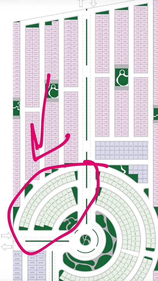 للبيع دار بموقع استراتيجي (سنتر المجمع على الدوار)،
المساحة: 150 متر.

 المقدمة: 30 مليون.

 القسط الشهري: 550 ألف.

للتفاصيل أكثر، تواصل معنا عبر الرقم:

***********
