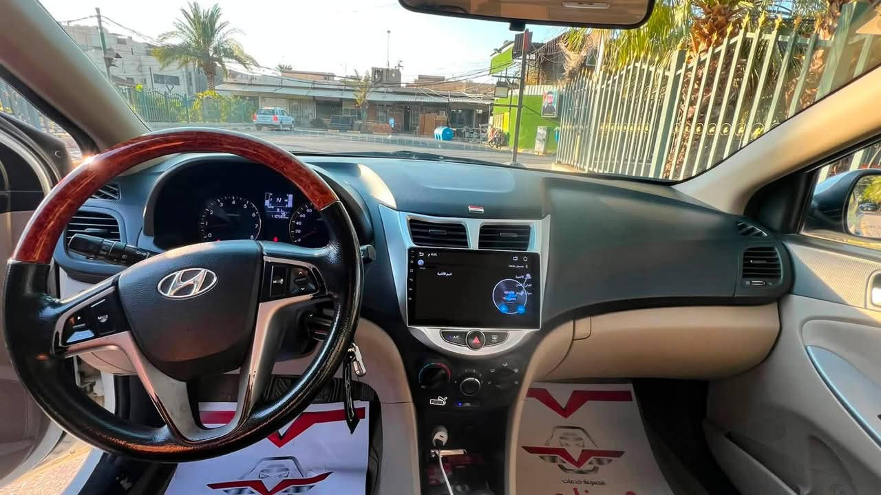 اكسنت ٢٠١٦ للبيع

اكسنت ٢٠١٦ خليجي محرك ١٦٠٠ مكفولة من الضربة و الصبغ
اي نقص مابيها
ادامة جديدة 
فول مواصفات
مصفر غرامات
ممشى 110,000 
فتحة 
صدر خلفي امامي جديد
السيارة مال جناي
بلواقع احلا من الصور
السعر 112$ 
العنوان بغداد - السيدية
رقم الهاتف 
*********** واتس و رصيد
*********** واتس فقط
