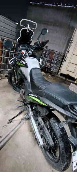 السلام عليكم دراجه دايوان ادفنجر 300 دراجه جاهزه وكامله من كلشي مناقصها شي رقمها اربيل  تحويل ثاني يوم كفاله عامه الدراجه فقط للبيع ما اروس سعرها ٣و٣٠٠ وبيها مجال حك الجية رقمي وتساب فقط
***********
