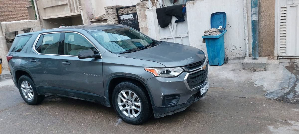 شوفر ليت ترفس موديل2019 ماشيه 93 كشنات جلد داخل ملكي كير ومكينه3600 حادثها كلش خفيف صخه مقابيل جهة السايق بجم والدواخل بلادي فقط ظخه بصف باب سايق بغداد السعر165 وبيها مجال بسيط او مراوس حسب القناعه ***********
