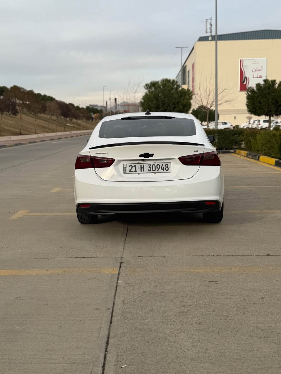 السلام عليكم 
ماليبو::2016🔥امريكي البيع او مروس
 بجم كبس بيه بيه بس بنيد صبغ بدون دواخل بدون يرباك
  سياره نضيفه
 الون : ابيض
 ماشيه :174
مواصفات : 
⚡️-معروفه
👌-ويل كب
حجر بيئه موجود شرط
💺-كشنات مخمل
 بصمه ابواب بصمه تشغيل
-زجاج اوتو نزول 
-تحكمات ستيرن + مثبت سرعة 
رقم اسليمانيه تحويل وكاله كله بشرط 
🖥️-شاشة + بلوتوث + 
-كامرة خلفية 
-مدخل usb
سعر ::103بيه مجال 
العنوان:سليمانيه
*********** السليمانية, العراق
