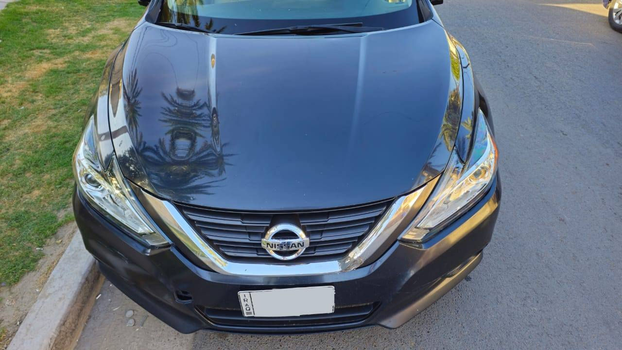 🚘 للبيع – نيسان التيما 2017، الفئة SV، وارد امريكي، اللون ارزق - نيلي
📍 المكان: بغداد سنوية ورقم مميز، بأسمي تحويل مباشر.
🔹 المواصفات:
• محرك 4 سلندر، سعة 2.5 لتر.
• تبريد منفصل Dual.
• مانع انزلاق و abs.
• حساسات أمامية وخلفية نظام تحذير النقاط العمياء، رادار توقف ذاتي.
• بصمة 5 ازرار وتشغيل عن بعد.
• تحكمات ستيرن كامل، كروس مثبت سرعة.
• دواخل لون بيجي، مقعد السايق تحكم كهربائي.
• شاشة بلادية + بلوتوث + كاميرة خلفية.
• مرايات جانبية جديدة ام اشارات ب2025.
• مازدات امامية عدسة LED جديدة (2025).
✅ الضرر: حادثها خلفي صندوك (الجنطة) امريكا، جاملغ جهة يمين السايق العراق، بجم كبس.
✅ السيارة نظيفة كولش الكير بشرط (براد جديد ب2025) والمحرك وكل الكهربائيات شرط الفحص (صيانة منتظمة، ماشية 225 الف كيلومتر قابلة للزيادة)، صدر امامي وخلفي جديد مبدل ب2025.
✅ غرامات على السنوية او السيارة صفر.
✅ السعر 127 ورقة وبيها مجال حك الجية.
📞 للاستفسار والتواصل: ***********

