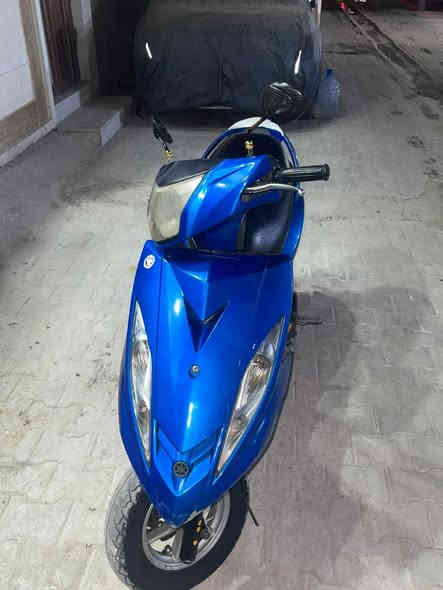 دراجه جي تار للبيع موديل 2014 الدراجه مكينه كفاله خارج نضافه 80 /100 كفرات بيها شخوط ادراجه شلعه ومعدل تخبل عداد تلث الاوان ماشيه 23 الف دراجه مال رمبه السعر مليون وميه المكان بغداد الحريه لاستفسار على الرقم بي واتساب ***********
