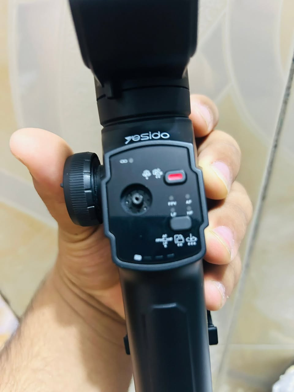 سلام عليكم اوزمو للبيع
صار سبوع من اشتريتها صورت بيها وكعت كير مال تدوير ضاع مكان كربلاء سعر ٩٠ الف وتساب ***********

