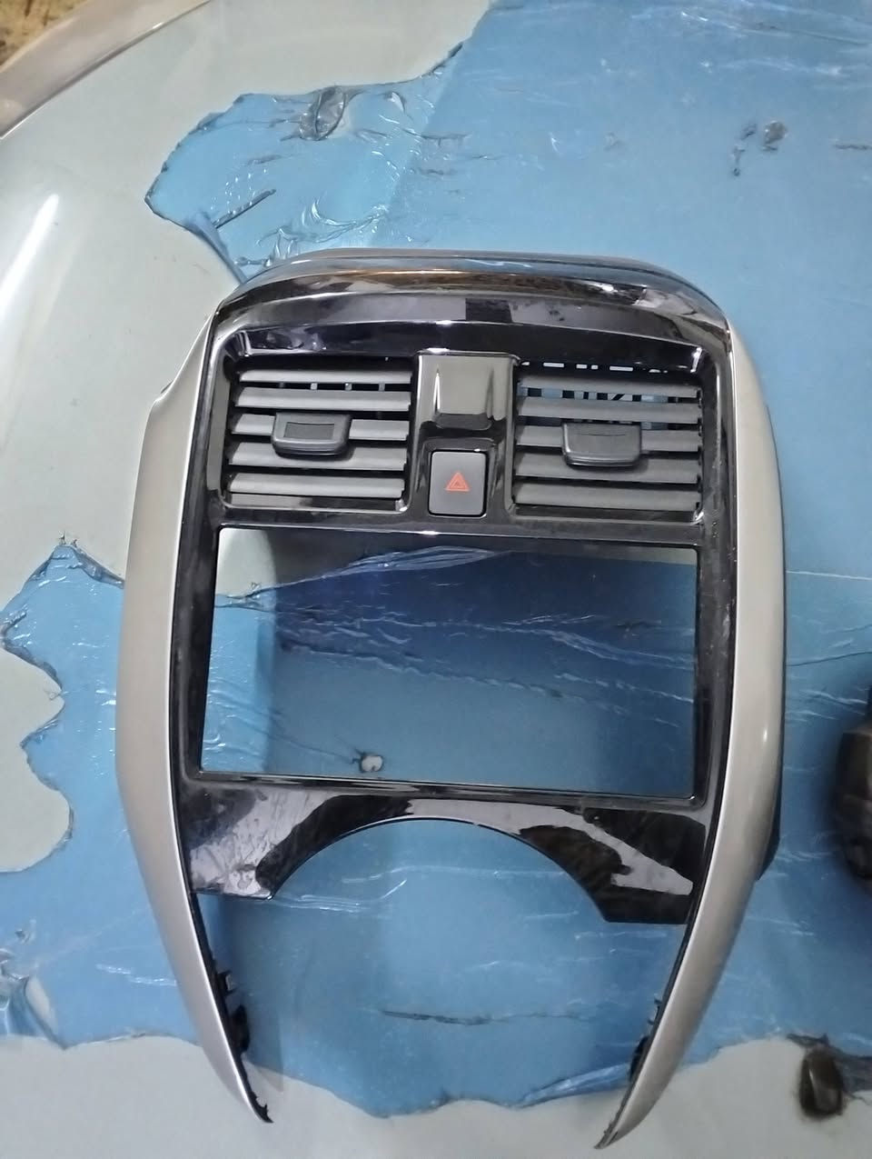 بعد .اذن الادمن
بسم الله الرحمن الرحيم 

شغل استيراد زيرو عربيه عداد 50000

 متور وفتيس زيرو

جميع قطع الغيار N17 متاح وضمان ع حاجه 

محل عباد الرحمن -المعتمديه نزلت سلم الكهربه -الجيزه

متاح شحن جميع المحافظات 

01158442828


**إذا كنت صاحب هذا الإعلان وتريد حذفه لأي سبب، رجاءا أرسل رسالة إلى الدعم الفني**