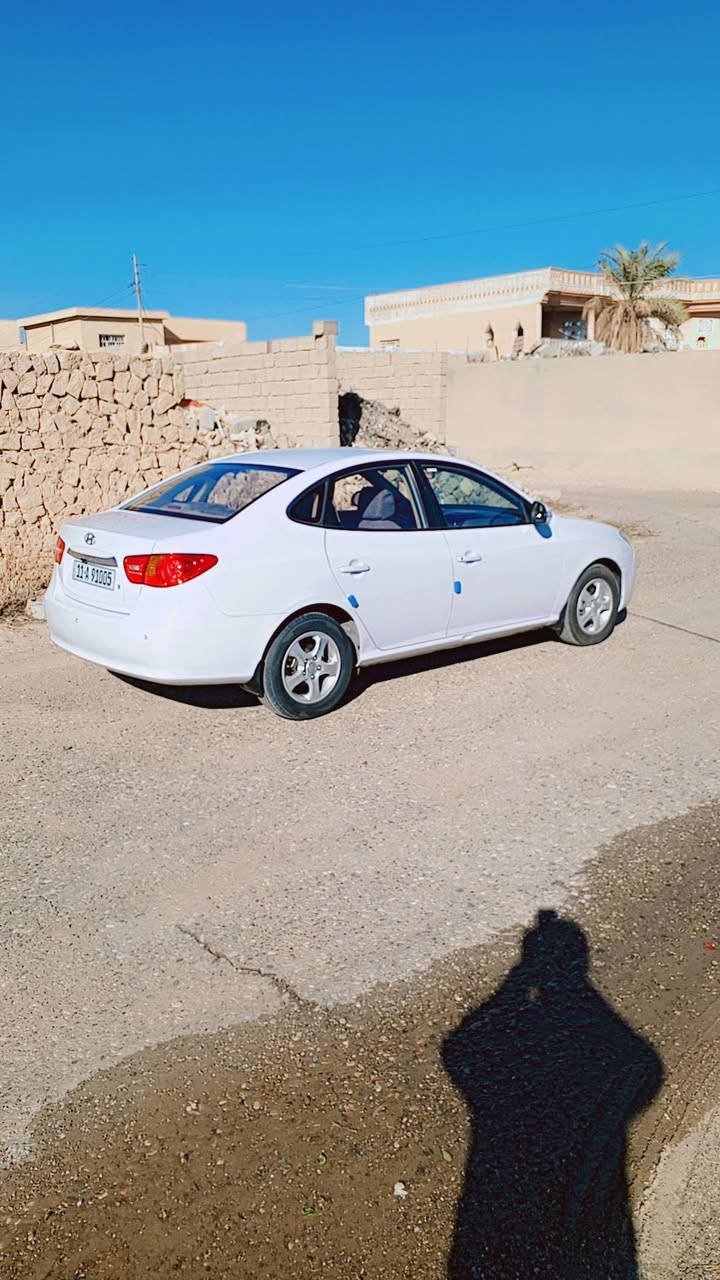 السلام عليكم النترا 2011 خليجي كفاله السياره ما عدا بارد مذكور بالسونار محرك 2000 العنوان بغداد *********** سياره جاهزه للاخير انتقم تاير من صدر ما تصرف عليها الف دينار
