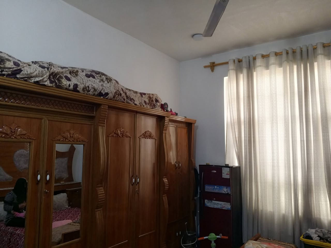 سلام عليكم بيت مساحة ٢٠٠م سند ٢٥طابو زراعي قرب شارع ١٠٠ يبعد عن شارع ٨٠متر عن شارع بيت درجة اولى عددالغرف ٦بناء حديث الاستفسار على هذا رقم ***********
