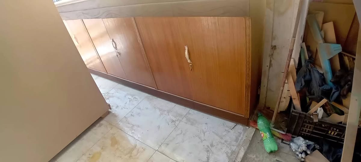 اللهم صل على محمد وال محمد معرض ومعمل الأخوين مستعدين لنجارت كافت الاثاث المنزلي ابواب معارض كناتير بابين ٣ابواب و٤ابواب وعمل ميز النضد بجميع الاحجام وحسب الطلب قوه في العمل والصبغ للإستفسار مراسلت الصفحه او اتصل *********** واتساب
