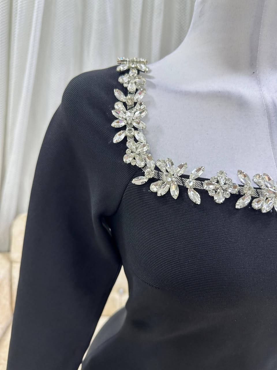 جمال ونزاكة الفستان يم جكليته وبس وب اسعار تنافسيه يتوفر توصيل لجميع المحافظات للحجز التواصل على الخاص


**إذا كنت صاحب هذا الإعلان وتريد حذفه لأي سبب، رجاءا أرسل رسالة إلى الدعم الفني**