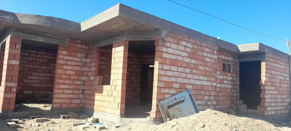 هيكل للبيع ركن ١٦٠م مقابل ساحة،
 مكان مميز شارع عيفان مجاور مجمع الجنائن 
 ، بناء ممتاز، ارض عرصة مشمولة بالتطويب 

***********
***********
