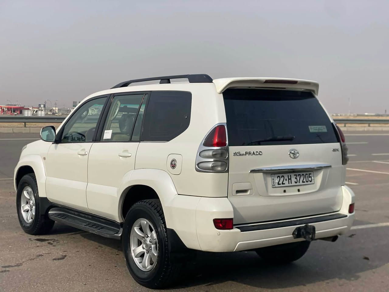 تــوێتا پرادۆ 2006
فوڵ مواسەفاتە بەس سلایت نیە
ســــبوغو تحدیلی نیە دەعامیەکانیش ســبوغی نیە
260 هەزار ڕۆشتیە
سەنەوی تا 2031 مانگی شە نویێە
جوار تایەو ویلی نویێ لە ژێرە تەقەو ڕەقە بەشەرتە

نرخ 150 وەرەقە

*********** أربيل, العراق
