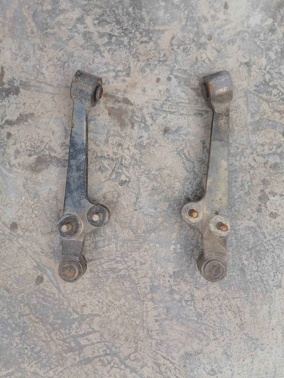 غراض ريو لويات مال حاويه من موديل 2000 لحد 2005 سعرهن 25 فجات حاويه سعرهن 30 طبلات حاويه سعرهن 20 جويتر مال كصه حاويه هوه وتي بي اس ول ايسي كامل سعره 40  متواجد بغداد وديالى الخاص مفتوح


**إذا كنت صاحب هذا الإعلان وتريد حذفه لأي سبب، رجاءا أرسل رسالة إلى الدعم الفني**