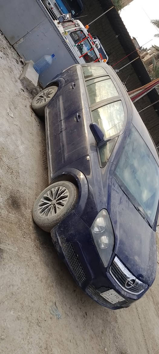 السلام عليكم
اوبل زافيرا 2008  للبيع
السياره متروكه 
كهربائيات شغاله 
المحرك بي تبخير 

عنوان السياره بغداد
استفسار خاص
أو ***********
