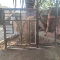 باب وشباك كامل الرتفاع 2م حديد قوي وثكيل مكان بغداد المحمودية 07807638...