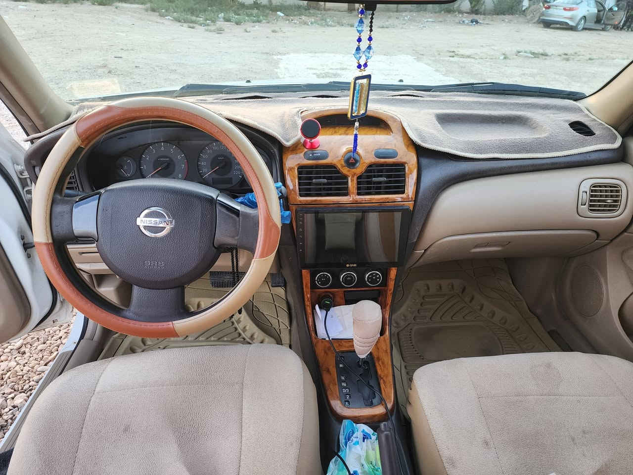 السلام عليكم نيسان بدي كوري 2012 للبيع بيه قطعه صبغ السعر المطلوب ١١٥مع المجال البسيط مكان السيارة الكوت مركز المدينه رقم الهاتف ***********
