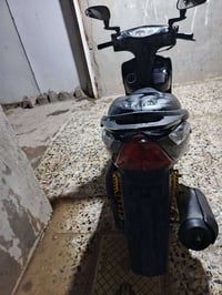 للبيع • معلومات قليلة
