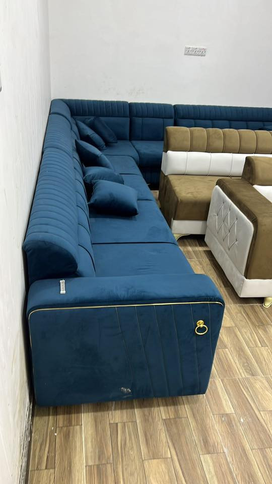 كل ماهو جديد لدى معمل الملك اكو عالمتر سعر المتر ١٠٠الف واكو جاهز المكان البصره الصناعيه  الشراي يجي خاصرواهلا وسهلا


**إذا كنت صاحب هذا الإعلان وتريد حذفه لأي سبب، رجاءا أرسل رسالة إلى الدعم الفني**