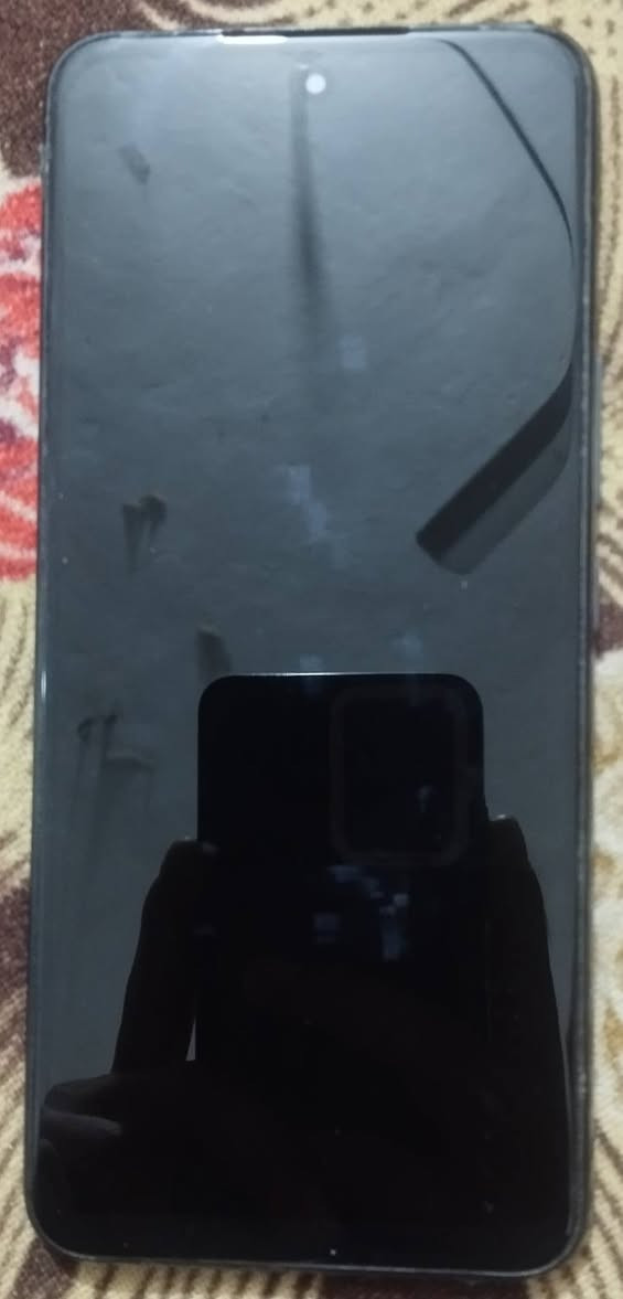 سلام عليكم جهاز للبيع ومراوس انفنكس هوت 12 بلي المكان نجف 
الذاكره 128 
البطاريه 6000 
0786 035 0376
