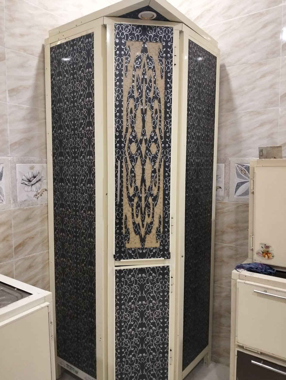 السلام عليكم كاونتر للبيع 4قطع الكاونتر مترين ومعلق مترين والسنك متر والزاويه كبيره ب550 مكاني ناصريه مركز


**إذا كنت صاحب هذا الإعلان وتريد حذفه لأي سبب، رجاءا أرسل رسالة إلى الدعم الفني**