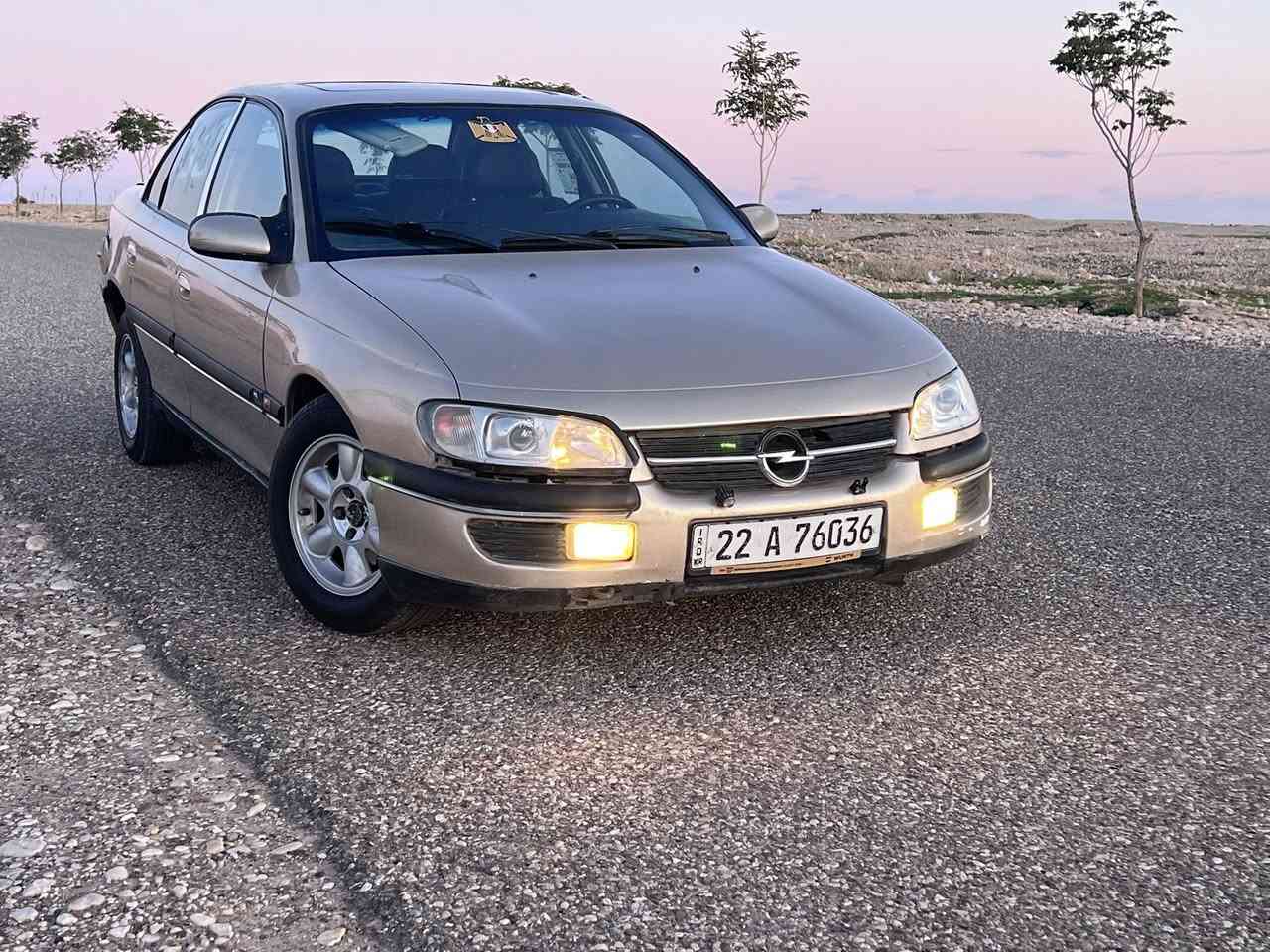 للبيع اوبل بزون موديل ١٩٩٨ مكينة گير ونجي جديد مشدودلهة السيارة صبغ حزام جمالة والسعر ٤٠ وبي مجال ***********
