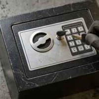 السعر ٢٥ الف والتوصيل ٥ الف لجميع محتفضات العراق واتساب ٠٧٧٧٨٦٧٩٩٩٤  ص...