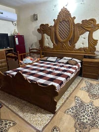 غرفة نوم عراقي صاج الاصلي للبيع غرفه نضيفه 6قطع ومرتبه تجون وشوفون بعي...