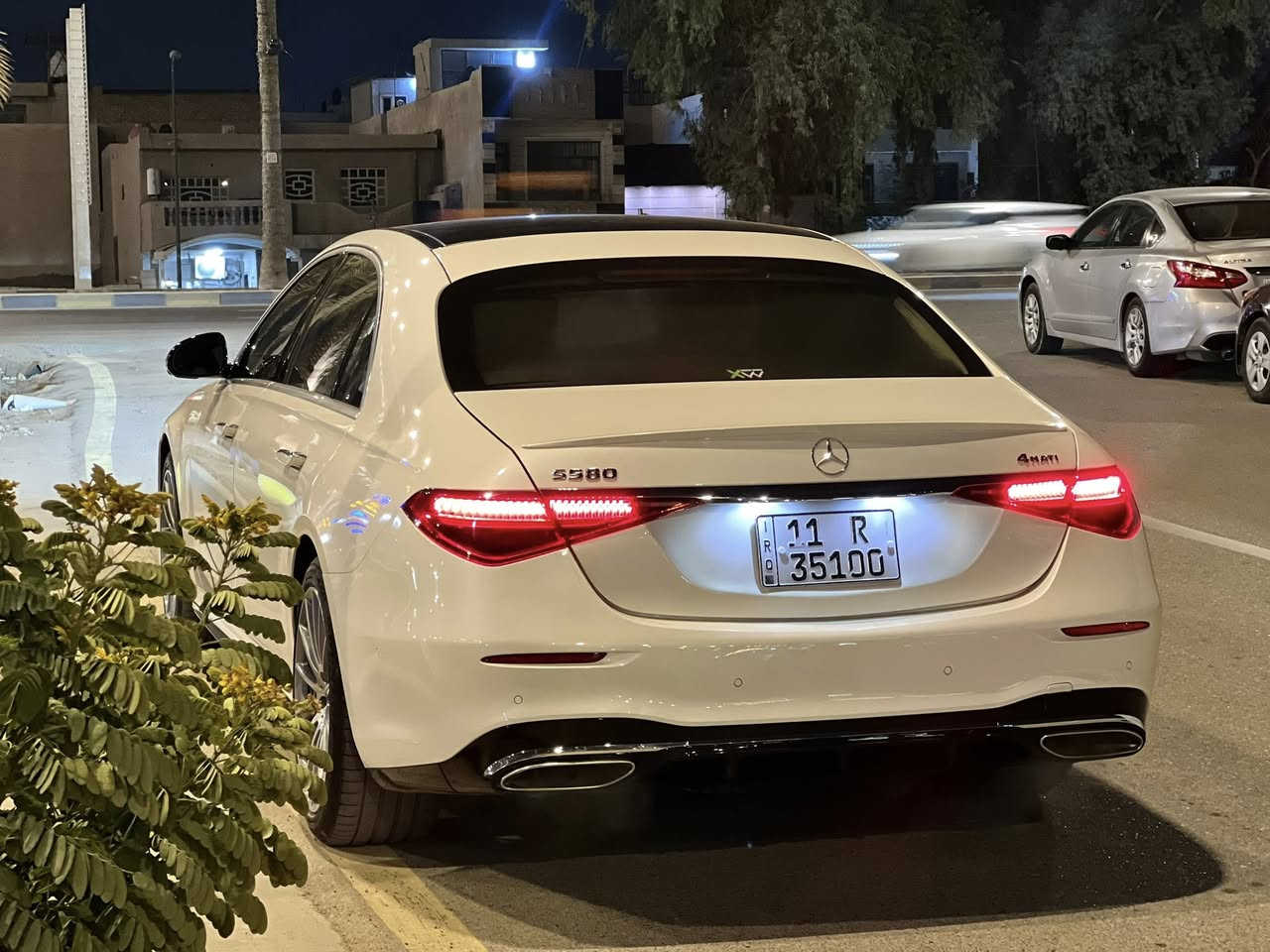 سلام عليكم
🔥Mercedes Benz S580 4Matic 2022🔥

🔹- مرسيدس  اس كلاس S580 

🔹-مــوديــل / 2022 

🔹- ضرر بسيط فقط صندوق مبدل نفس لون 

🔹فئة محرك 8 سلندر تيربو 

🔹سيارة جديدة جدا 

🔹- رقم بغداد باسمي تحويل مباشر 

🔹- بدون ايرباك ،بدون دواخل ، كير مكينة كفالة شرط الفحص

______________________________

💎فـول مـواصـفـات /:- 

♦️لايـتـات زنون داينمك

♦️كشنات مساج 

♦️داخل بيانو 🎹 

♦️بانوراما 

♦️ابواب شفط 

♦️لون مات مميز 

♦️داتاشو

♦️بردات خلفية 

♦️ستيرن هيتر 

♦️داخل ابيض مميز 

♦️اضاءة محيطية 

♦️دبل رادار امامي 

♦️حساسات خلفية وأمامية

♦️وبعد بية مواصفات هواي متنذكر الجناي يعرفه

♦️فول مفولة للاخير اعلى فئه

__________________________

#الـعـنــوان / بـغـداد حي جامعة 

#الـهــاتــــف / *********** مصطفى 

#الـسـعـــــــر / 770 ورقة وبي مجال
