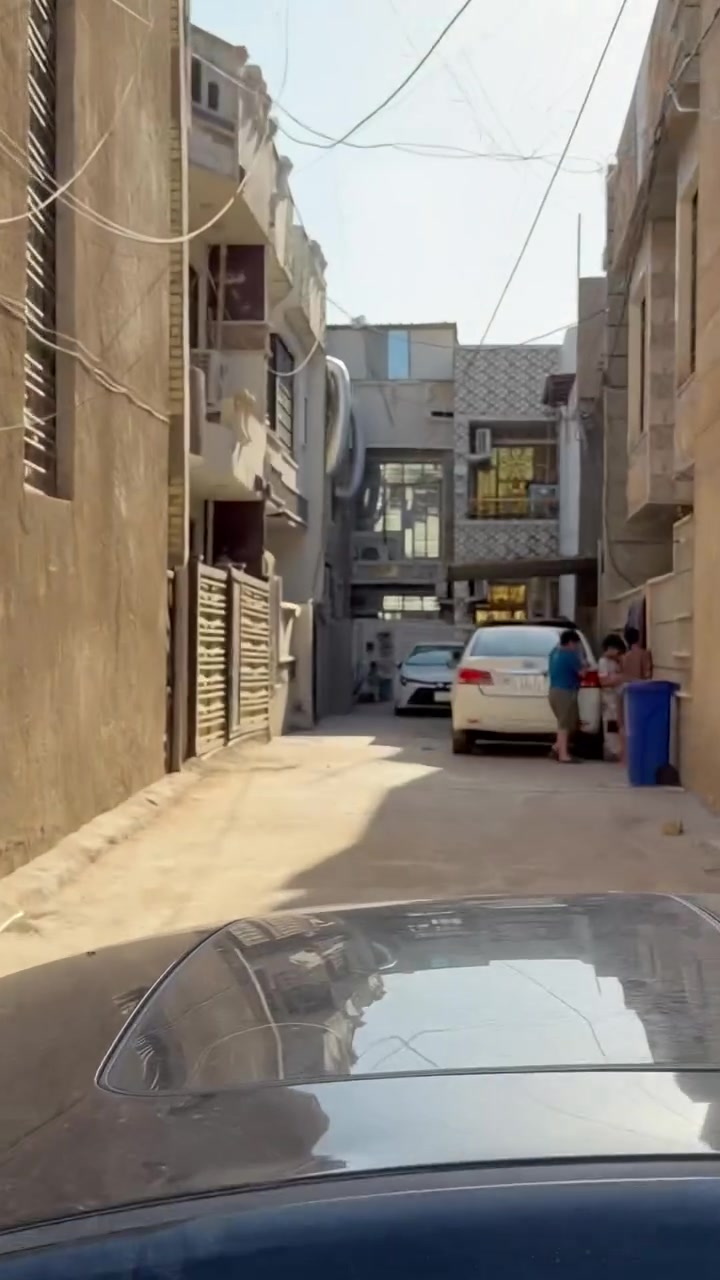 � فرصة للبيع – بيت / قطعة أرض 🏡
📍 الموقع: الدوره الاثوريين محله 808 
📐 المساحة بالسند: 54 متر
📏 واقع الحال: 64 متر
🚗 يبعد عن الشارع العام حوالي 200 متر

✅ طابو ملك صرف
✅ فتح بيان ثاني يوم

📞 للاستفسار:
0780 9905224
