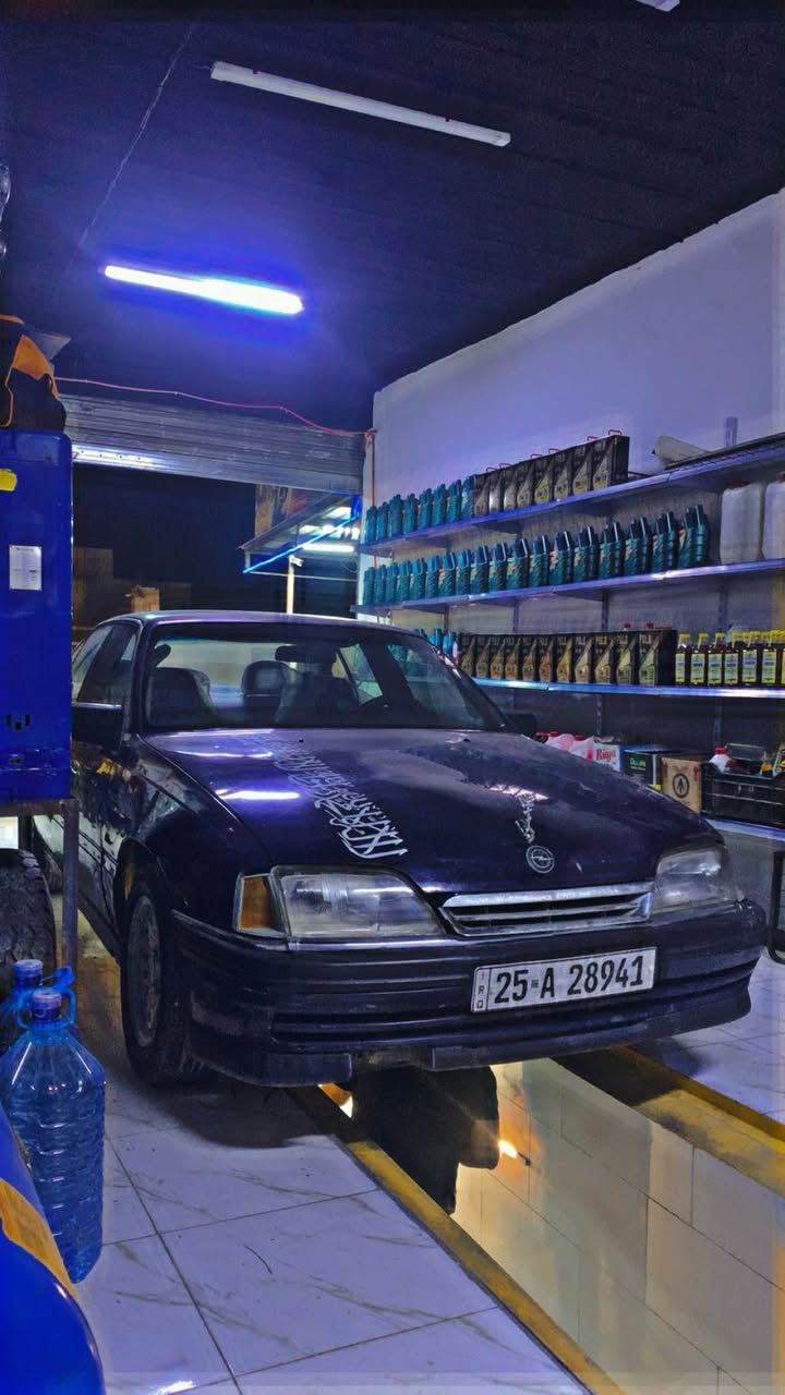 اوبل اوميكا ١٩٩١ للبيع او مراوسه سعر ٣٨ سياره باسمي تحويل ثاني يوم سياره كير او محرك شرط ما ناقصها شي كل شي شغال *********** عنوان كركوك كركوك, العراق
