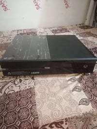 اكس بوكس وان فات نص تيرا كامل ملحقات جهاز نضيف مامفتوح لبارحه اشتريته ...