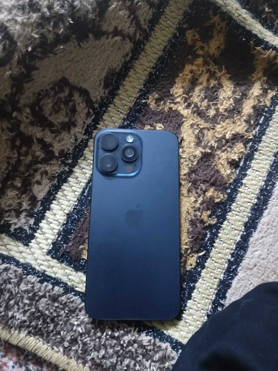 للبيع جهاز 15 بطارية 87 جهاز كلش نظيف ***********
