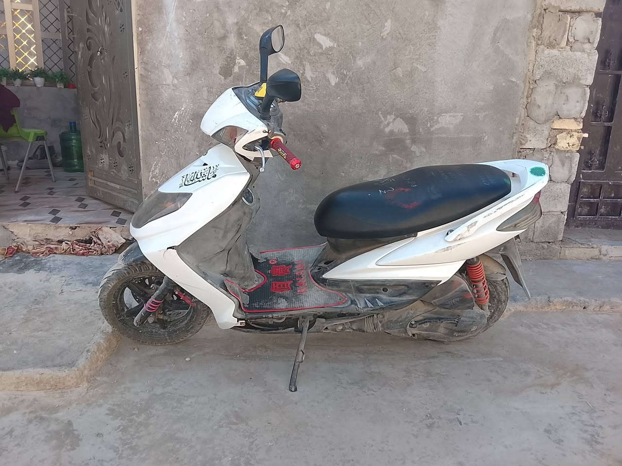 السلام عليكم 🍃❤️
السلام عليكم ❤️🍃
سلام عليكم سكنس فحل مال رمبه لون ابيض دراجه ختم واحد
صوت مابيها عبالك تسوق شحن صرفها كلش زين دراجه خير من الله دراجه نقصها فقط تريشه جهه السيره موضحه بالفيديو والكفرات نضافه 70% مكاني ديالى بعقوبة الوثبة رقمي *********** مراوس بكير أو ديوان نفخ مع تحياتي لكم جميعا❤️ فقط مراوس
