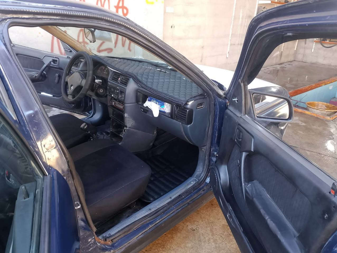 اوبل فيترا مةكينة 18كيرومةكينةي بةشةرتي 1000فيتر سةيارةكة ئارم بلاستيكة كارةبايو داروبةرتي بةشةرت ياني يج مةسروفم تيدانةهيشتوة سةيارةكة بةرةو روو زؤر جوان ترة سةيارةكة لةهةوليرة بةنزبةت سةحري 27وةرةقةو يةك تؤز مةحامةلة زماري فايبةر وةتساب *********** أربيل, العراق
