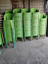 كراسي ناصر للبيع العدد 175 سعر 4الاف  طبلات عدد 50 عنوان بغداد محموديه...