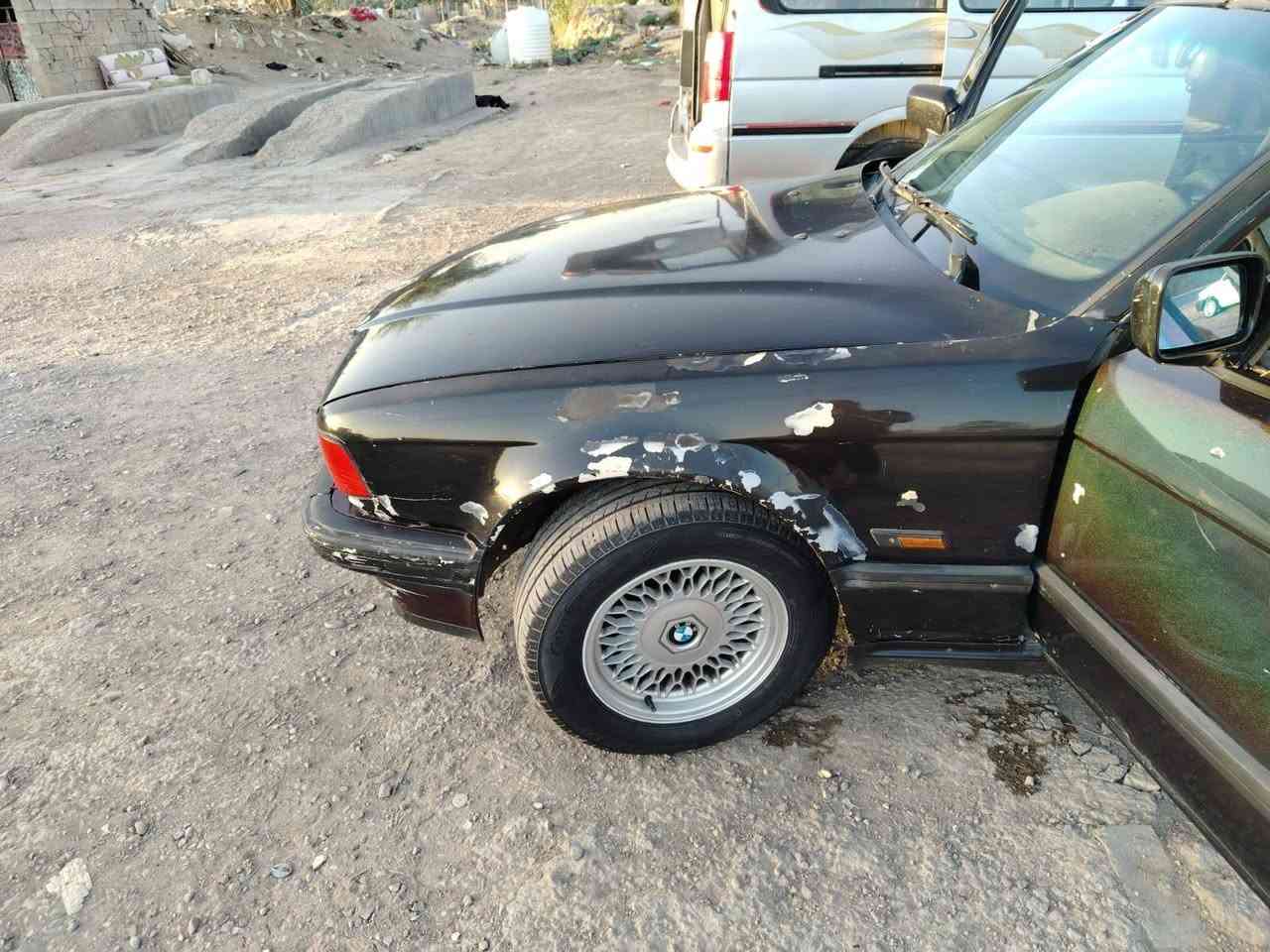 يا الله سلام عليكم بي إم 740 v8 كير ومكينة مكفولات تخم تاير صدر تعبان كهربائيات شغالة يرادلهة شوية ترتيب السعر ٣٤ وبيهة مجال ***********اتصل وتدلل
