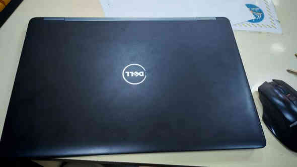 Core i7 الجيل السادس 
كارت شاشه منفصل 
رامات ١٦ كيكا 
هارد ssd 256 
وندوز ١١ برو 
لابتوب نظيف جدا تجي وتشوفه مواصفاته جدا ممتازه رايده ب٣٤٠ وبي مجال 
*********** دهل اوران
