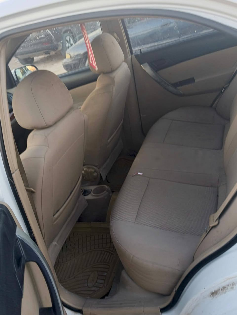 سلام عليكم سياره افيو اللبيع مديل ٢٠١١ سونارها كدامك سنويه ٢٠٢٧ مكاني نجف حي السلام سعرها ٧٢ رقم التليفون ***********
