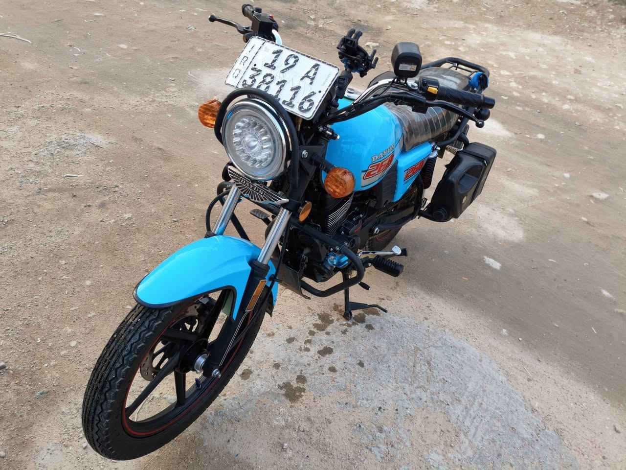 دايون موديل ٢٣ مرقمة كربلاء دولي باسمي السنوية محرك ٢٠٠ كتابة حمرة كهربائياته كلهة شغالة كفالة عامة من كلشي ما ناقصة برغي على ايدي وكيلهة البغدادي ودهن إلي استعملة الهة موضح بصورة للعلم الدراجة من الوجبة النزلت حديدهة متيين
مكاني نجف حي رحمة 
السعر ٢٦٠٠ وبيهة مجال بسيص
للاتصال ***********
