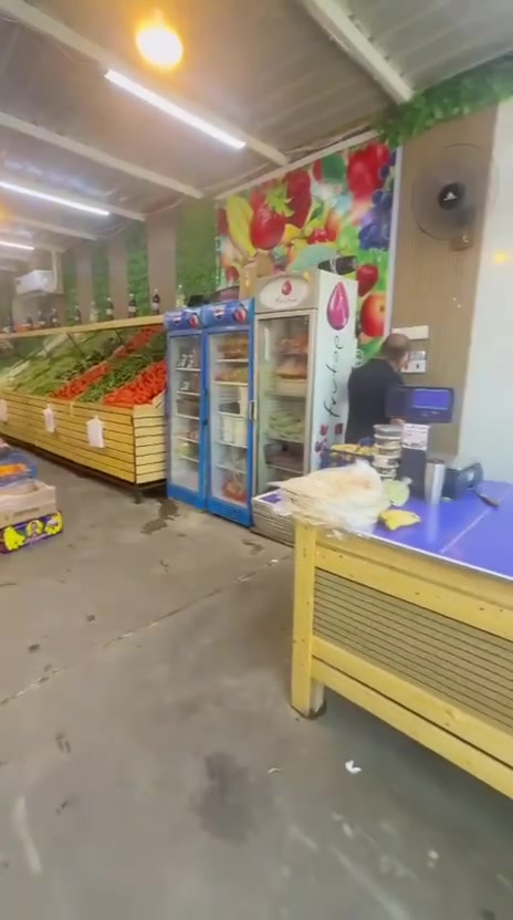 علوه اللقاء 🌿 مخضر تازه وأسعار تكسر السوق! 🍎
(( ​لأهالي حي الحسين الكرام ))

​✨ بضاعة طازجة يومياً
 (من المزارع مباشرة)🥦🍎🍍🍌🫐🥥🍆🍇🍓🍒🫚🧄

لطلب الفواكه والخضر التواصل *********** 
 
​💥 أقوى العروض والتخفيضات داخل العلوة على كافة أنواع المخضر والفواكه.

وأيضا يتوفر الدجاج الحي🐓 
والاسماك🐋
توصيل الدجاج والاسماك 0775999188

​🧅 أسعار جملة ومفرد تناسب الجميع.
​📍 العنوان: حي الحسين شارع عشرين 
قرب حودة مول سابقا 

​زورونا وكل الهلا بيكم .. الجودة تفرق والسعر يفرق! ✨
