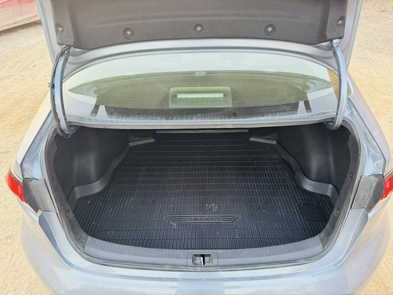 كورلا للبيع موديل ٢٤ هايبرد
مبدل بنيد ومصبوغ ودعاميه خلفيه مبدل ومصبوغه 

بدون ايرباك 

SE

دعاميه اماميه مصلح نفسها 

تحكمات جهتين 

مثبت سرعه 

مانع انزلاق 

تحديد مسار

قياده ذاتيه 

شاشه حجم كبير 

بصمه 

هندبريك بصمه

ثلاث انضمه قياديه smart /Eco/sport

ماشيه ٤٩ يعني ٥٠ 

السعر 165
 وبيه مجال مكاني بغداد  ***********
