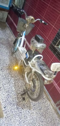 موطور شحن للبيع  ١٠٠  ‏‪0781 394 3902‬‏