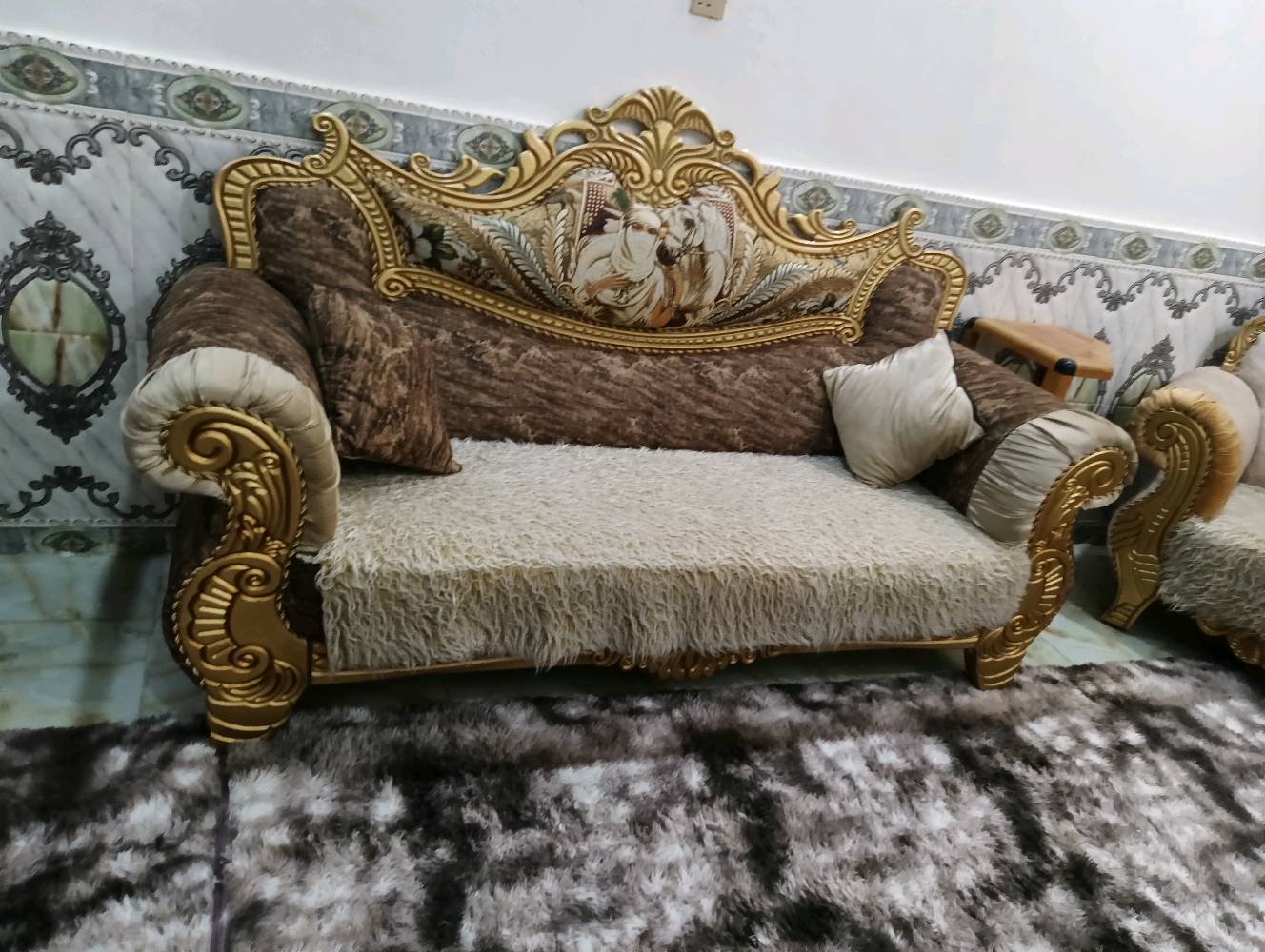 محافظه البصره الزبير الجاهزه
 تخم قنفات فخم للبيع مستعمل كلش جديد بسعر 625