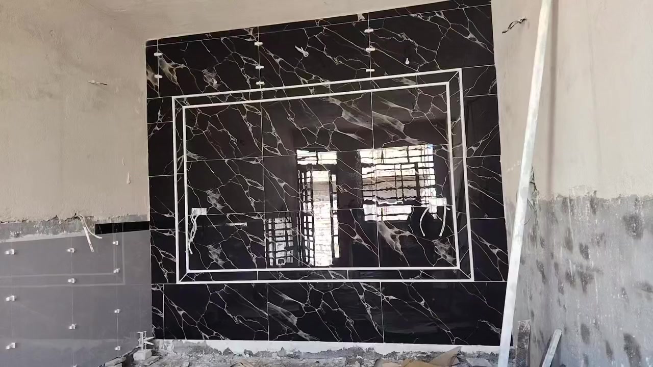 عمل البورسلين والديكورات وشغل هندسي مع تصميم اللوان على يد حسن الشبلي رقم الهاتف ***********
